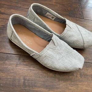 TOMS Women's Light Gray Loafers